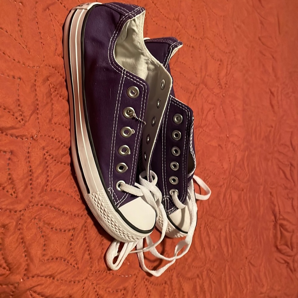 Converse Allstar Shoes- size 7